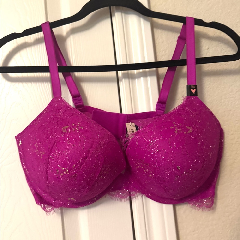 NWT Victoria’s Secret Very Sexy Push-Up Bra